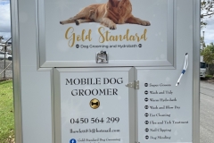 gold-stand-2