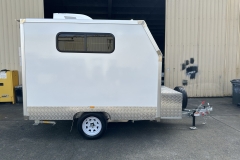XL-Dog-Wash-Trailer-41