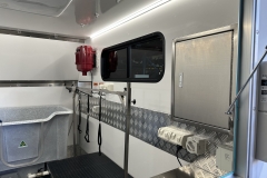 XL-Dog-Wash-Trailer-46