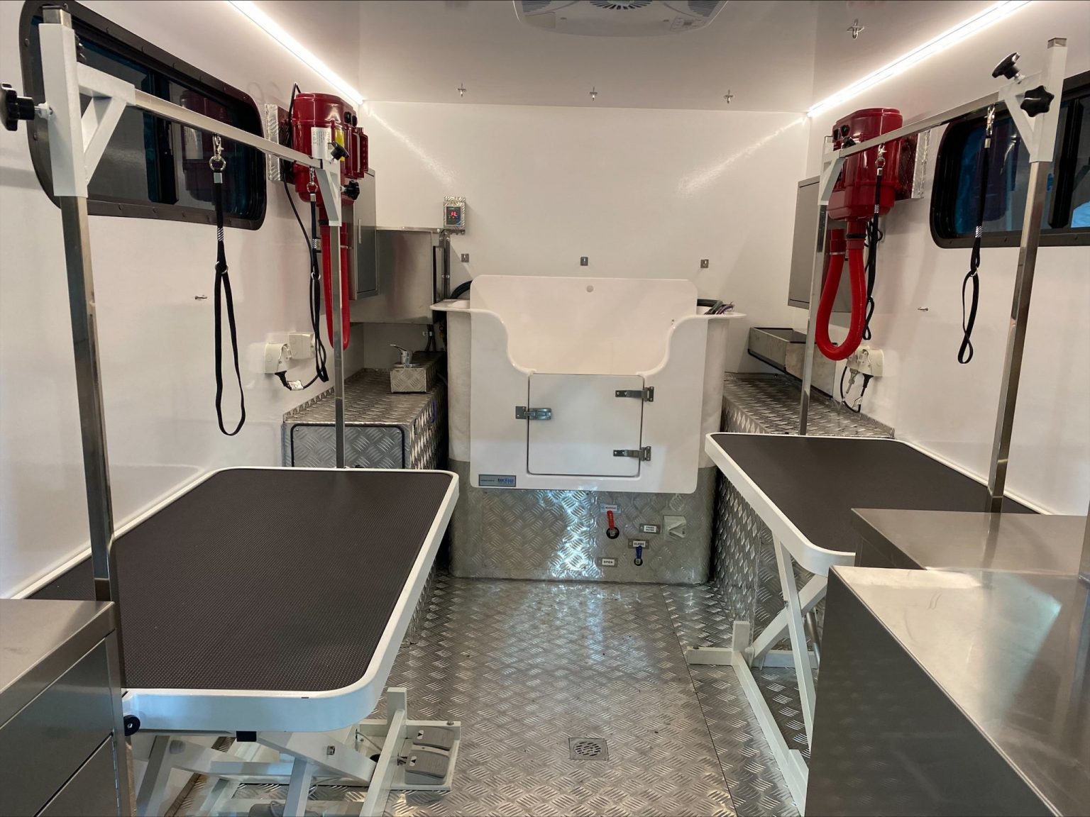 Maxi Dog Wash Truck « Dog Wash Trailer King